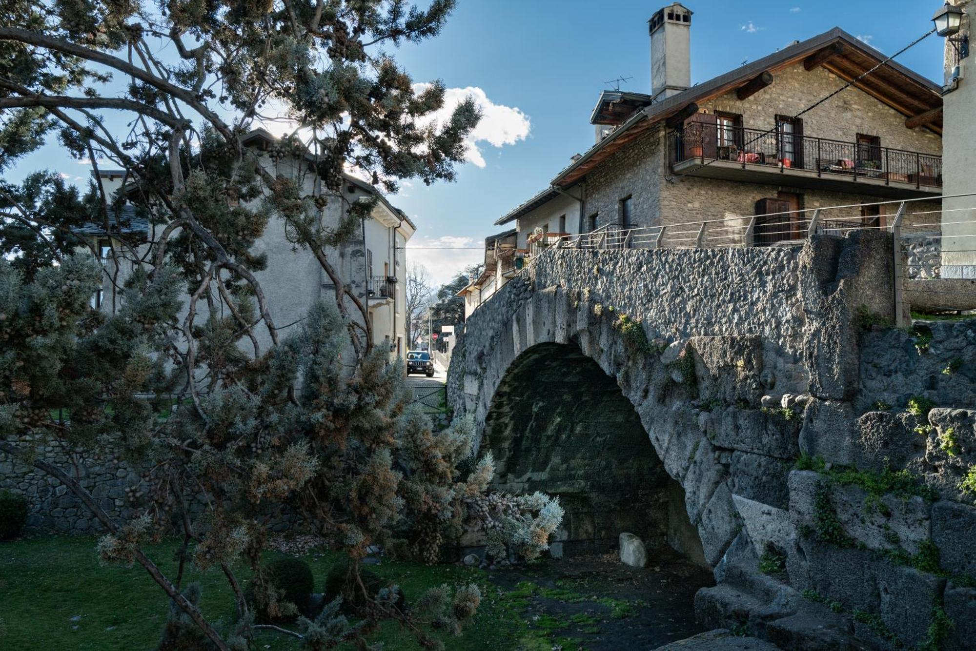 Alpine Apartment Aosta Zewnętrze zdjęcie
